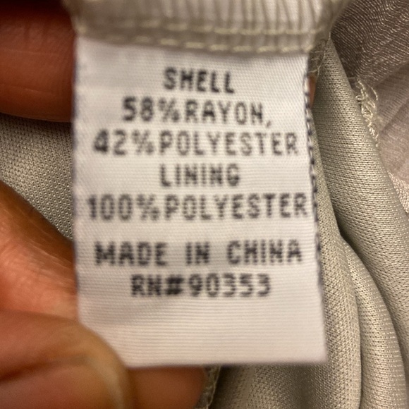 J Gee Neutral Smocked Tierd Midi Dress size 3x - Picture 7 of 7